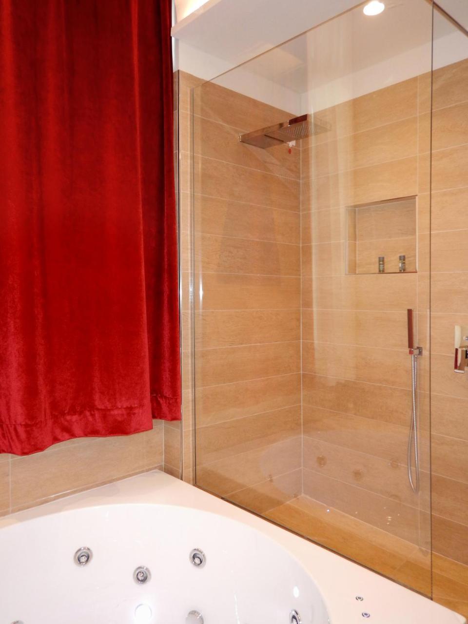 Arena Luxury Suite Verona Esterno foto